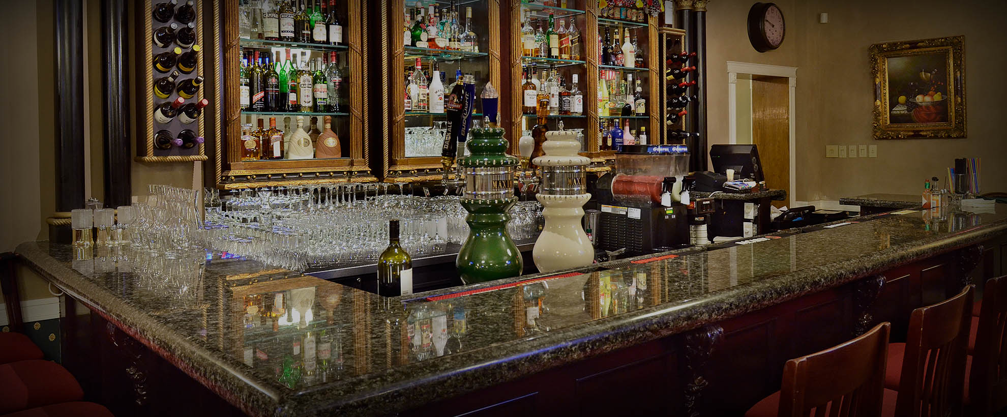 Maximes Restaurant Comfort Dining in Winnipeg for over 32 Years